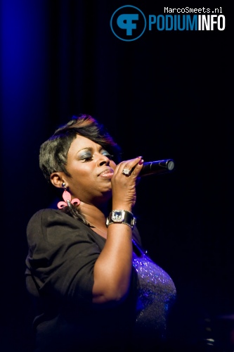 Angie Stone op Angie Stone - 10/3 - Effenaar foto