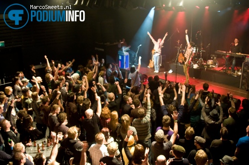 Frank Turner op Frank Turner - 5/4 - Effenaar foto