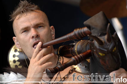 Foto In Extremo op Bospop 2005