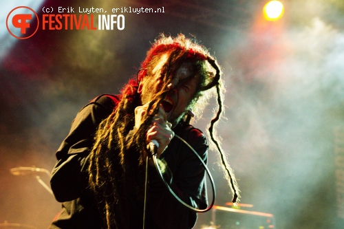 Six Feet Under op Neurotic Deathfest 2010 foto