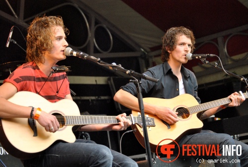 The O'Riley Brothers op Bevrijdingsfestival Overijssel 2010 foto