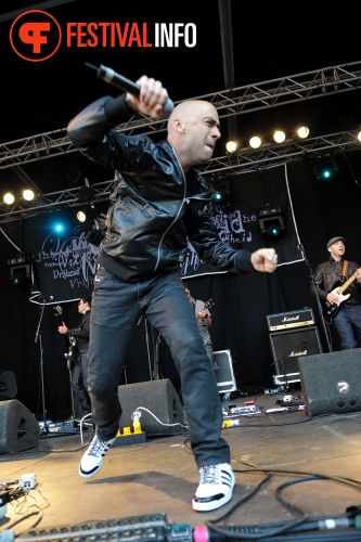 Ed Kowalczyk op Bevrijdingsfestival Amsterdam 2010 foto