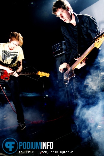 A Place To Bury Strangers op A Place to Bury Strangers - 26/5 - 013 foto