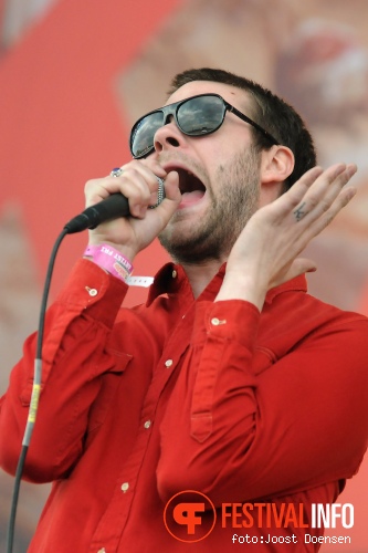 Kasabian op Pinkpop 2010 foto