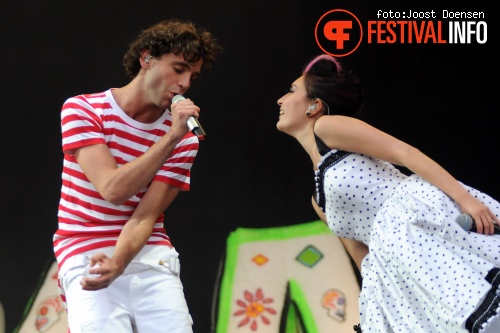 MIKA op Pinkpop 2010 foto