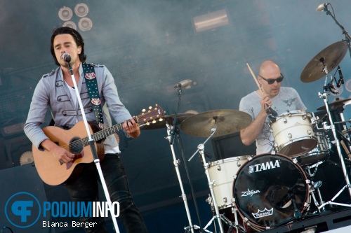 Kane op Bon Jovi - 5/6 - Strand Scheveningen foto
