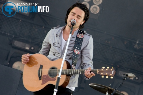 Kane op Bon Jovi - 5/6 - Strand Scheveningen foto