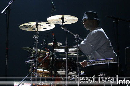 Jimmy Chamberlin Complex op Pukkelpop 2005 foto