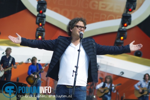 Guus Meeuwis op Guus Meeuwis - 14/6 - Philips stadion foto