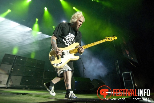 Soulfly op Graspop 2010 foto