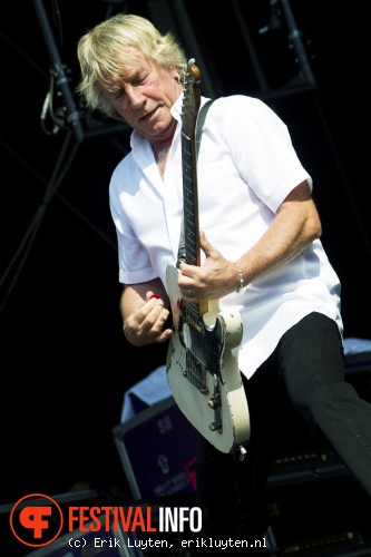 Status Quo op Bospop 2010 foto