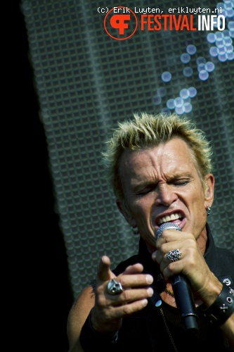 Billy Idol op Bospop 2010 foto