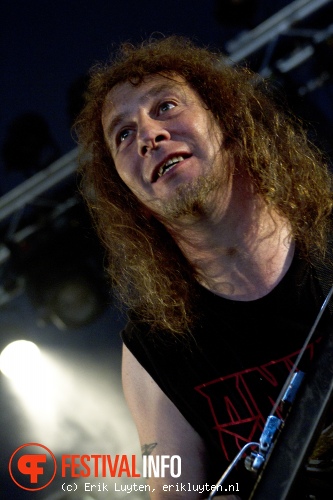 Anvil op Bospop 2010 foto