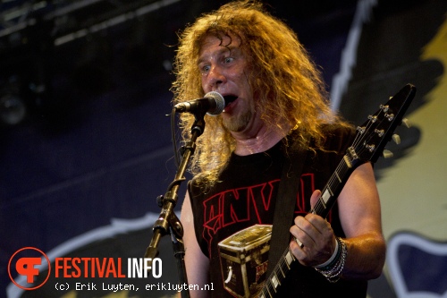 Anvil op Bospop 2010 foto