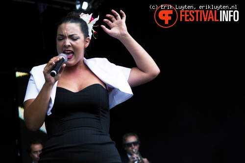 Caro Emerald op Solar Weekend 2010 foto