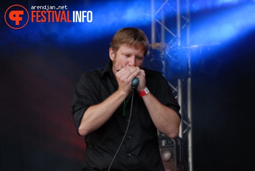 Guy Forsyth op Westerpop 2010 foto