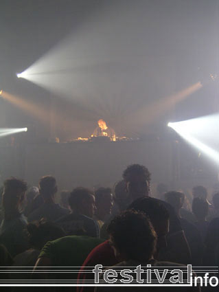 Q-base 2005 foto