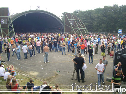 Q-base 2005 foto