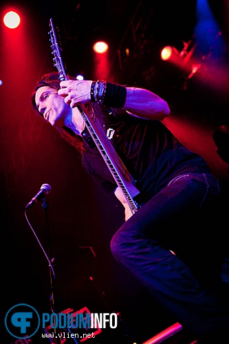 Triosphere op Sonata Arctica - 28/3 - Effenaar foto
