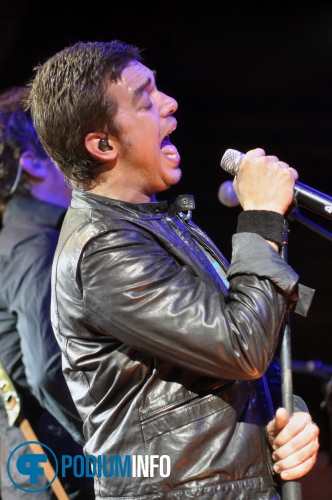 Foto Waylon op Waylon - 3/4 - Mezz