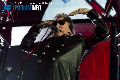 Roger Waters op Roger Waters - 8/4 - Gelredome foto