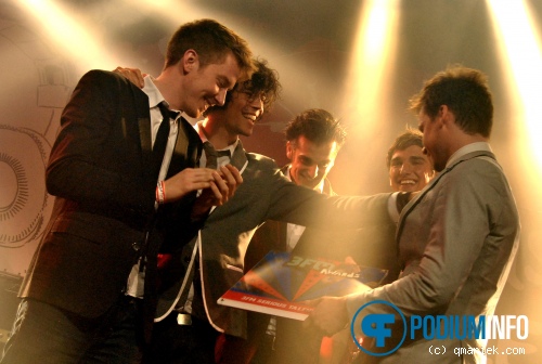 Handsome Poets op 3FM Serious Talent Awards - 10/4 - Melkweg foto