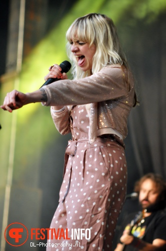 Jacqueline Govaert op Bevrijdingsfestival Wageningen 2011 foto