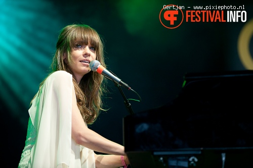 Laura Jansen op Pinkpop 2011 foto