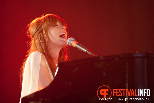 Laura Jansen op Pinkpop 2011 foto