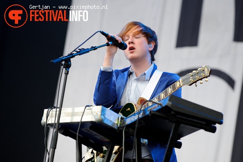 Two Door Cinema Club op Pinkpop 2011 foto