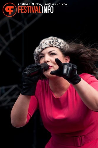 Caro Emerald op Indian Summer Festival 2011 foto