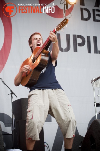 La Pegatina op Parkpop 2011 foto