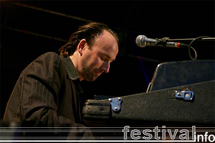 Foto New Cool Collective op Bevrijdingsfestival Brabant 2006
