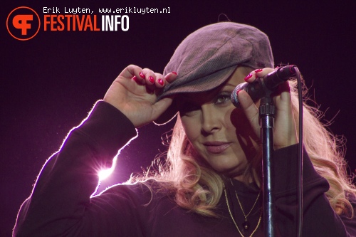 Anouk op Bospop 2011 foto