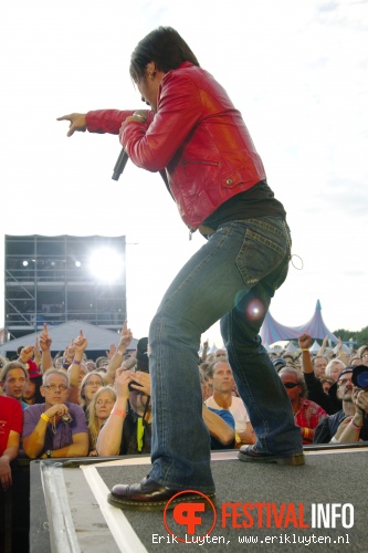 Journey op Bospop 2011 foto