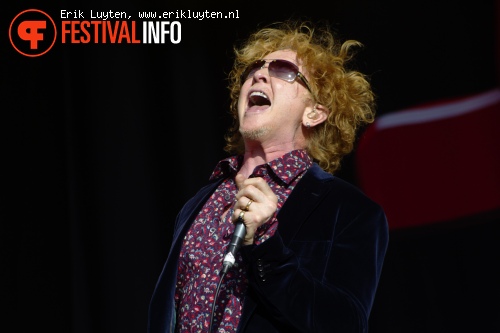 The Faces ft. Mick Hucknall op Bospop 2011 foto