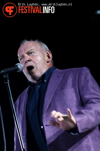 Joe Cocker op Bospop 2011 foto