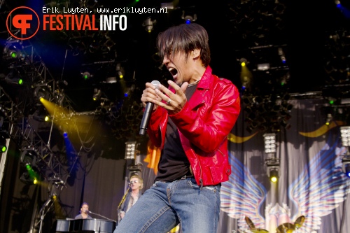 Journey op Bospop 2011 foto