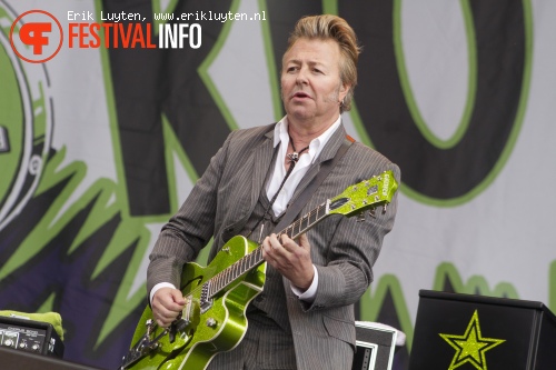 Brian Setzer's Rockabilly Riot op Bospop 2011 foto