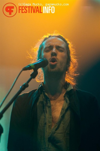 Crystal Fighters op PITCH Festival foto