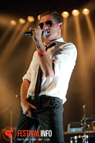 Nitzer Ebb op Summer Darkness 2011 foto