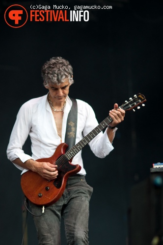 Blonde Redhead op Off Festival 2011 foto