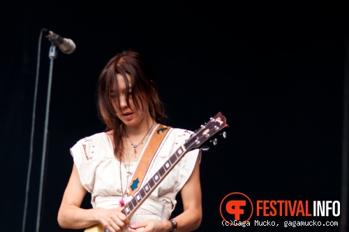 Blonde Redhead op Off Festival 2011 foto