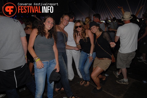 Lowlands Converse festivalreport - dag 1 foto