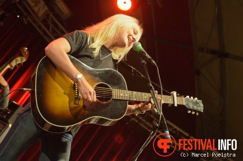 Laura Marling op Into The Great Wide Open 2011 foto