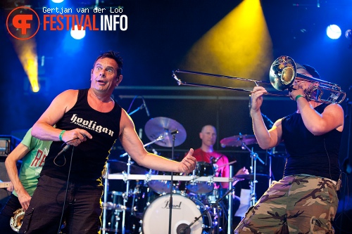 Mark Foggo's Skasters op Baroeg Open Air 2011 foto