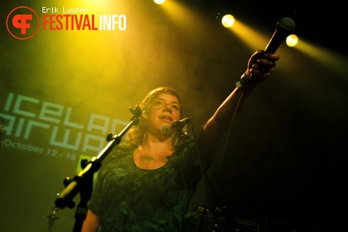 tUnE-yArDs op Iceland Airwaves 2011 foto