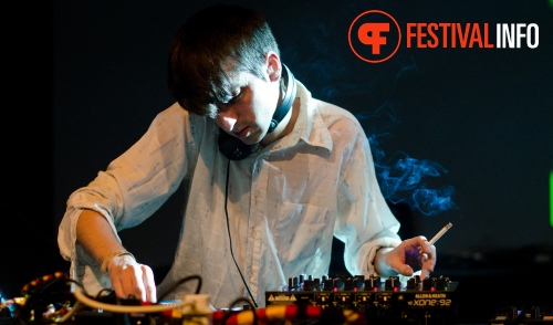 James Holden op STRP Festival 2011 foto