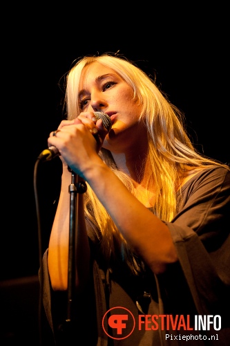 Zola Jesus op Le Guess Who? 2011 foto