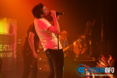 You Me At Six op You Me At Six - 02/12 - Tivoli foto